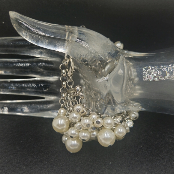 Vintage Aura Faux Cluster Pearl Rhinestone Silver Tone Link Bracelet - Picture 12 of 16